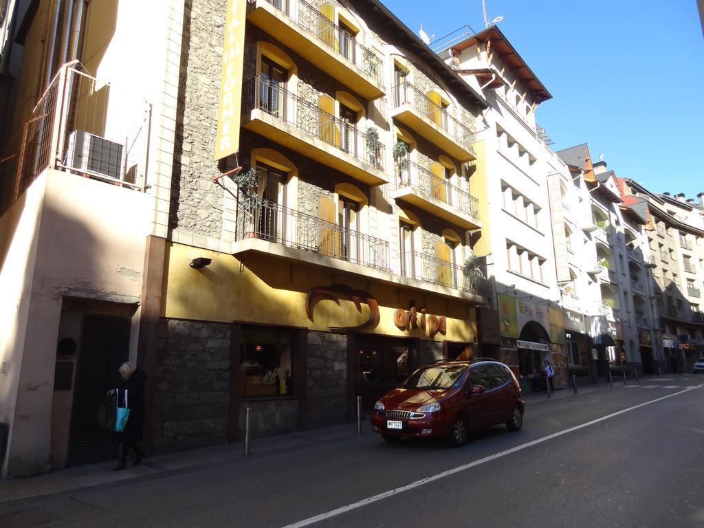 Hostal Cal Forner Otel Andorra la Vella Dış mekan fotoğraf