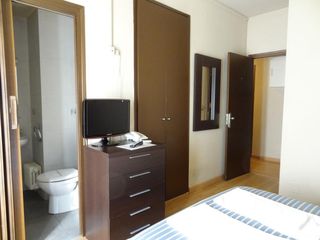 Hostal Cal Forner Otel Andorra la Vella Dış mekan fotoğraf