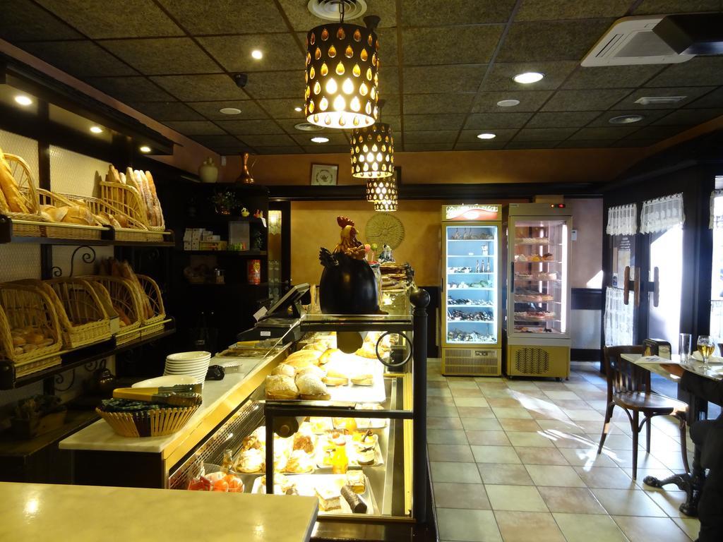 Hostal Cal Forner Otel Andorra la Vella Dış mekan fotoğraf